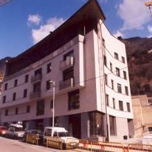 Edificio de viviendas plurifamiliares en la C / Josep Viladomat