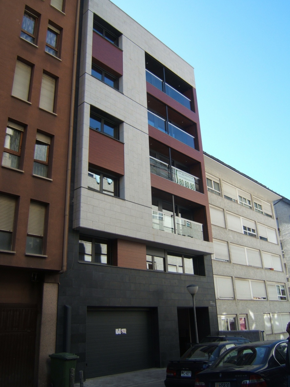 Reforma de un Edificio de Viviendas en la C/ del Cedre, 7, en Santa Coloma, Arquitectura (Principado de Andorra)