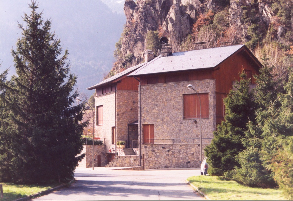 Viviendas Unifamiliares a Sant Ermengol, Arquitectura (Principado de Andorra)