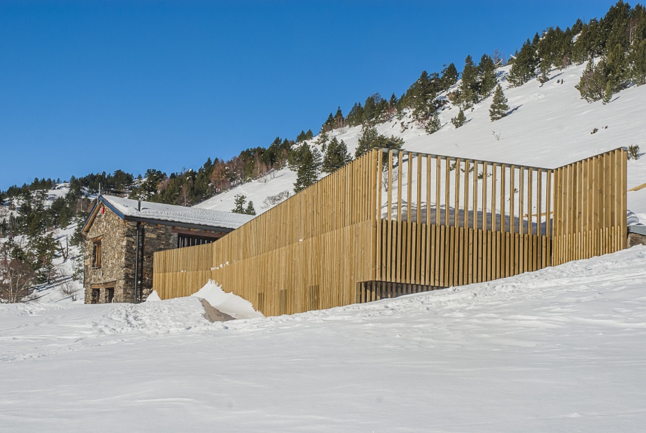 Shelter guarded from the hut of Sorteny, Architecture (Principality of Andorra)